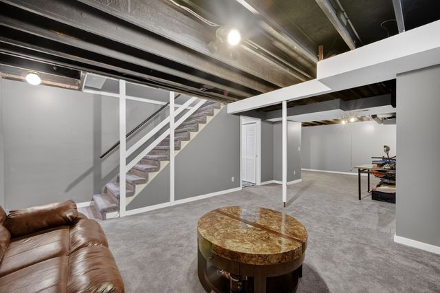 1213 N 7th Street, Indianola, IA 50125