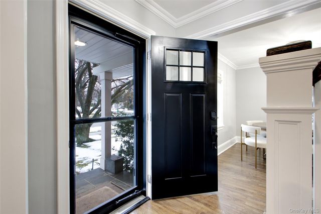 6 Boylston Street, Garden City, NY 11530