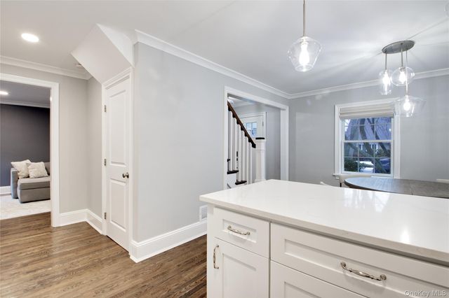 6 Boylston Street, Garden City, NY 11530