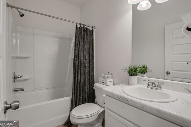 1821 Campbell Oaks Drive, Lawrenceville, GA 30045