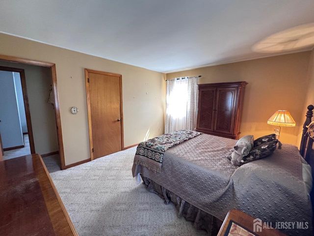 17 Petty Avenue, East Brunswick, NJ 08816