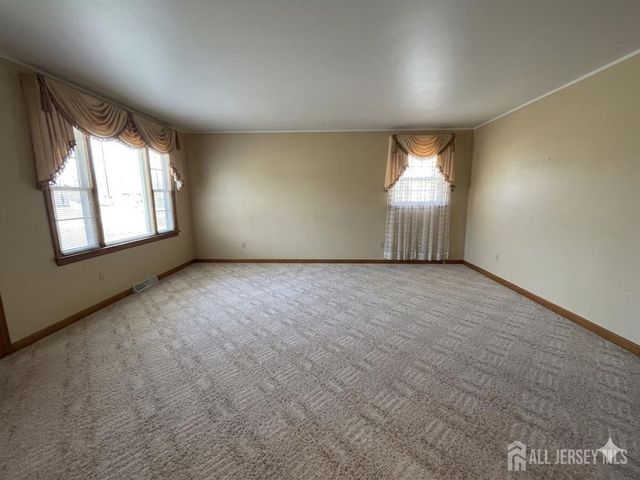 17 Petty Avenue, East Brunswick, NJ 08816