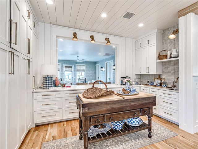 104 Ridgeline Road, Carlton Landing, OK 74432