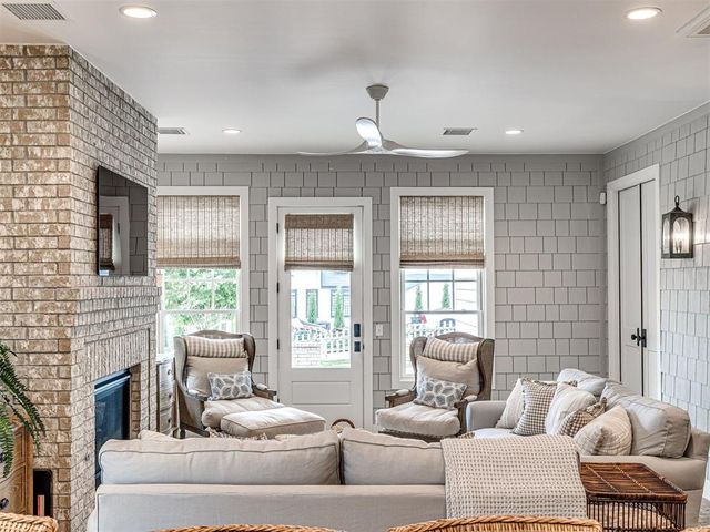 104 Ridgeline Road, Carlton Landing, OK 74432