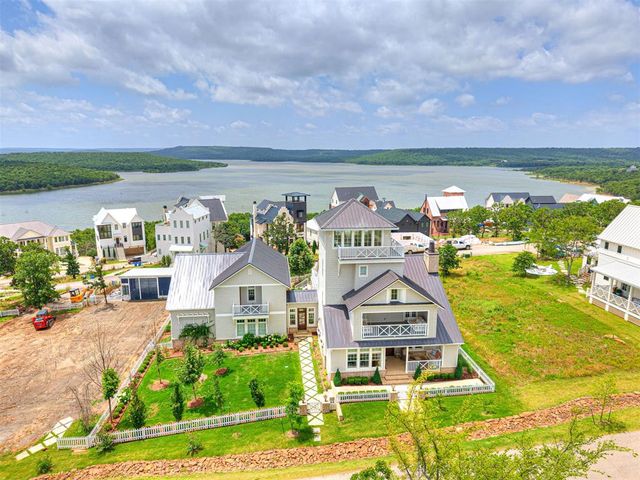 104 Ridgeline Road, Carlton Landing, OK 74432