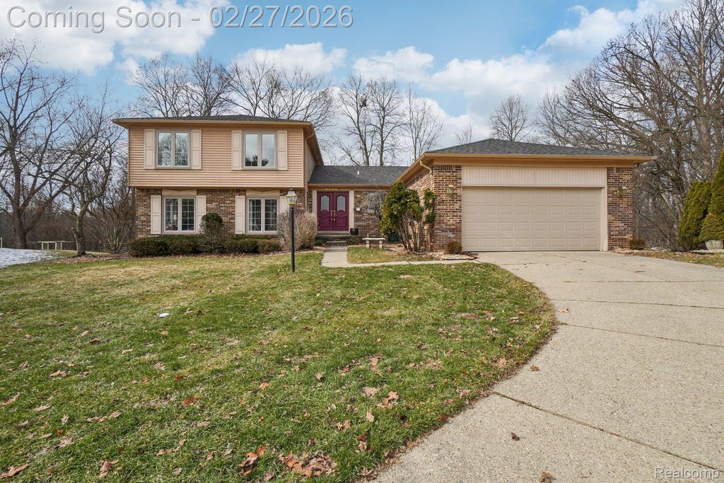 42845 Inverness Court, Northville Township, MI 48168