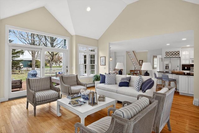 127 Uncle Barneys Rd, Dennis, MA 02670