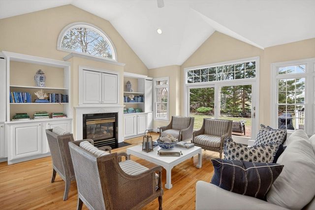 127 Uncle Barneys Rd, Dennis, MA 02670