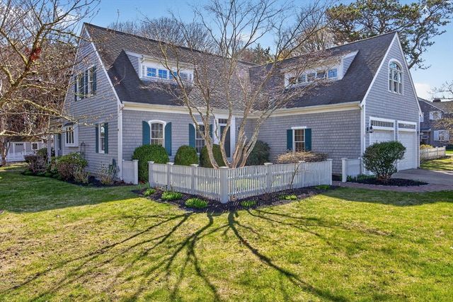 127 Uncle Barneys Rd, Dennis, MA 02670