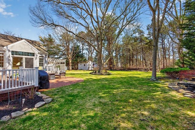 127 Uncle Barneys Rd, Dennis, MA 02670