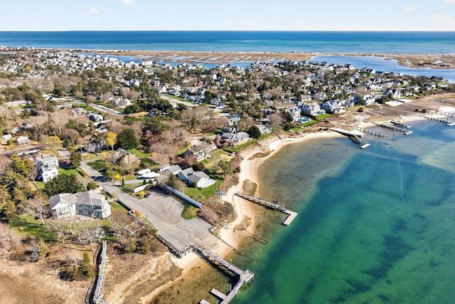 127 Uncle Barneys Rd, Dennis, MA 02670