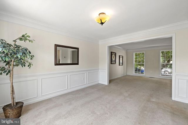 1148 HAPPY RIDGE DR, Front Royal, VA 22630