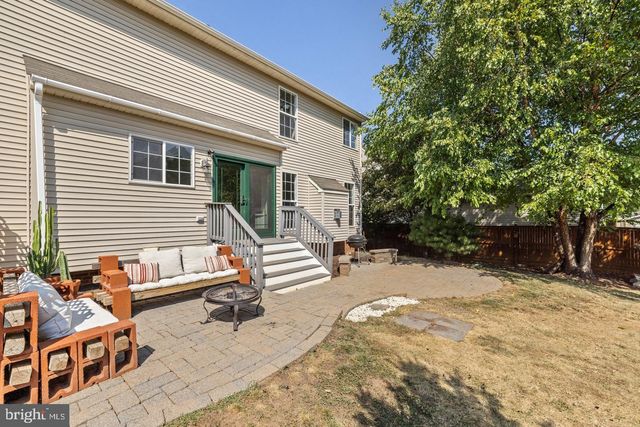 1148 HAPPY RIDGE DR, Front Royal, VA 22630
