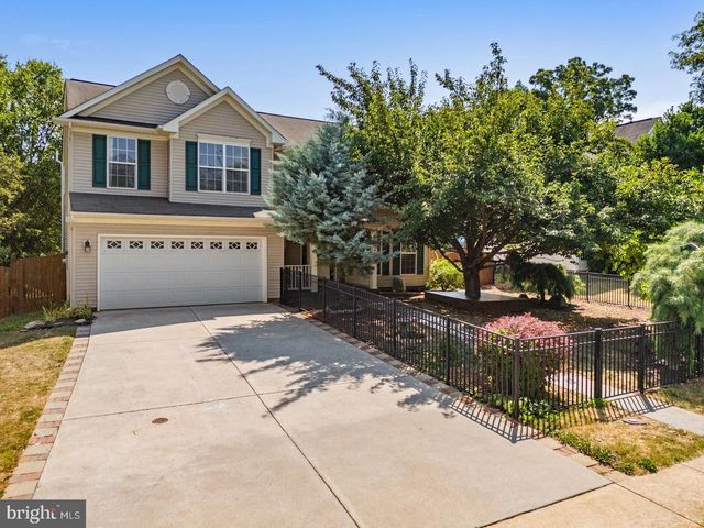 1148 HAPPY RIDGE DR, Front Royal, VA 22630