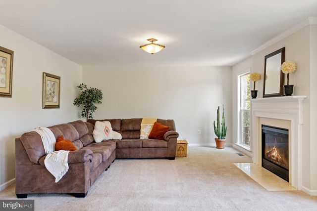 1148 HAPPY RIDGE DR, Front Royal, VA 22630