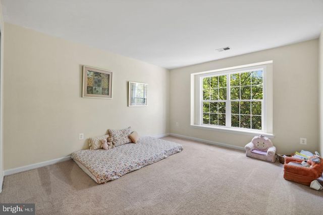 1148 HAPPY RIDGE DR, Front Royal, VA 22630