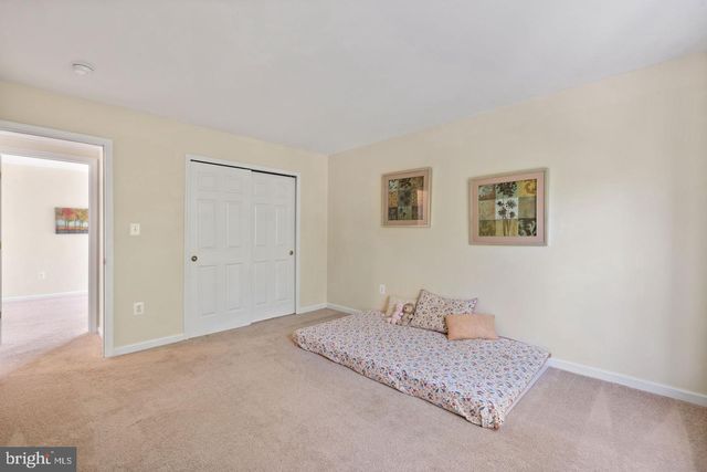 1148 HAPPY RIDGE DR, Front Royal, VA 22630