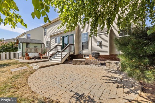 1148 HAPPY RIDGE DR, Front Royal, VA 22630