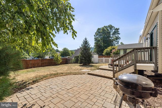 1148 HAPPY RIDGE DR, Front Royal, VA 22630