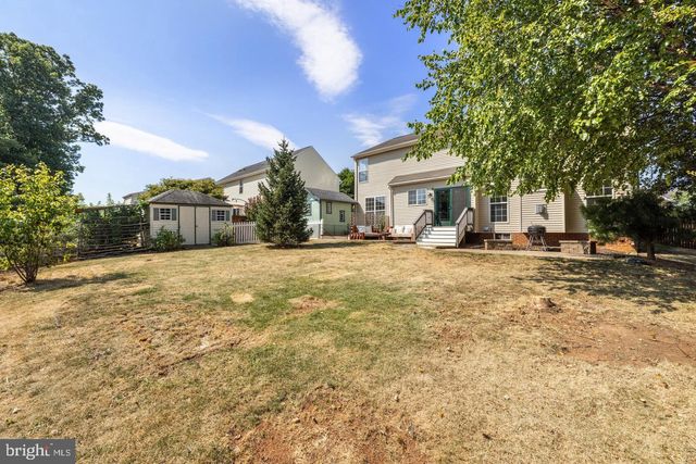 1148 HAPPY RIDGE DR, Front Royal, VA 22630