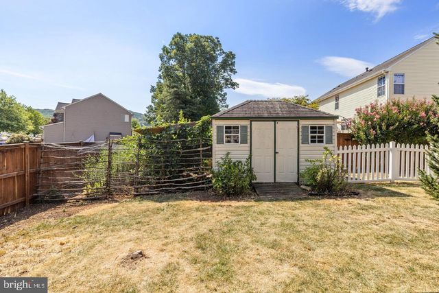 1148 HAPPY RIDGE DR, Front Royal, VA 22630