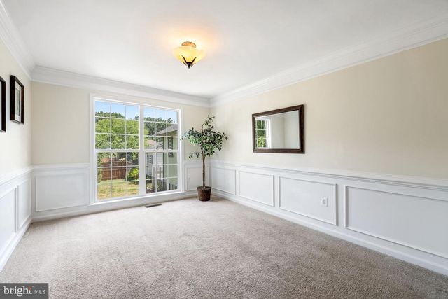 1148 HAPPY RIDGE DR, Front Royal, VA 22630
