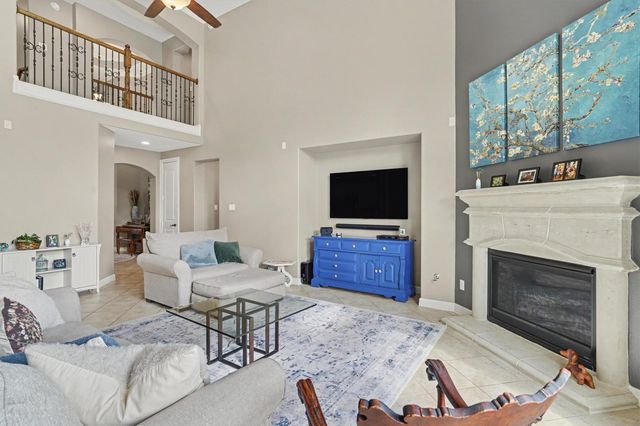 4627 La Escalona Drive, League City, TX 77573