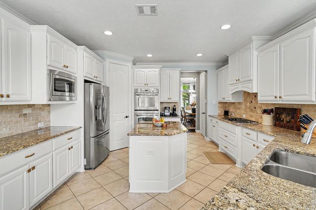 4627 La Escalona Drive, League City, TX 77573