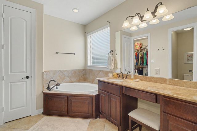 4627 La Escalona Drive, League City, TX 77573