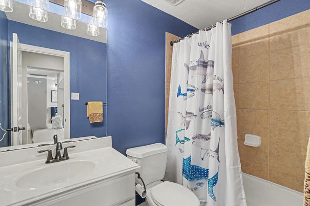 4627 La Escalona Drive, League City, TX 77573