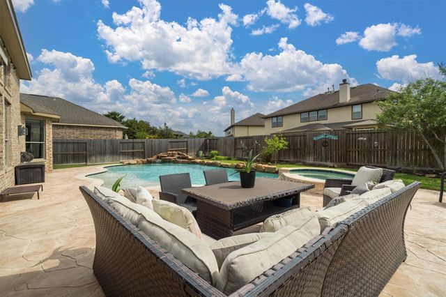 4627 La Escalona Drive, League City, TX 77573