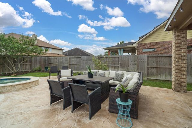 4627 La Escalona Drive, League City, TX 77573