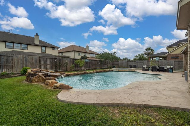 4627 La Escalona Drive, League City, TX 77573