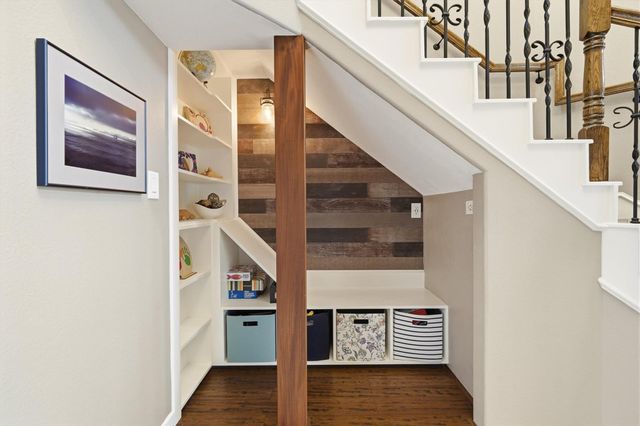 4627 La Escalona Drive, League City, TX 77573