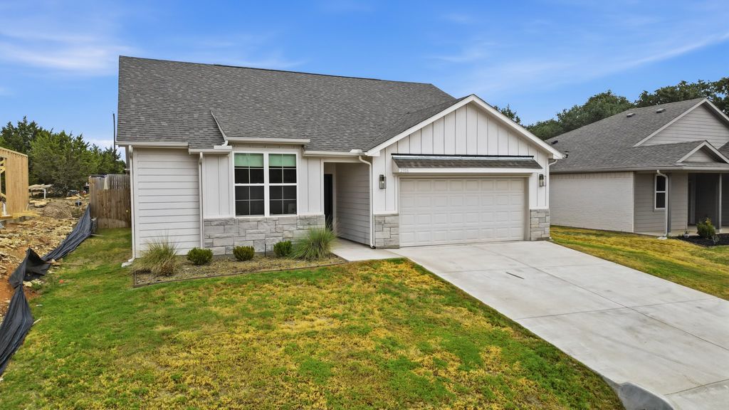 2306 Pedernales Court, Granbury, TX 76048 — exterior
