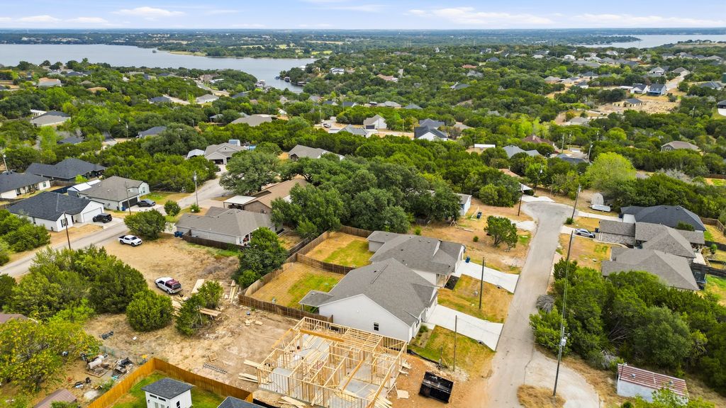 2306 Pedernales Court, Granbury, TX 76048 — photo 4