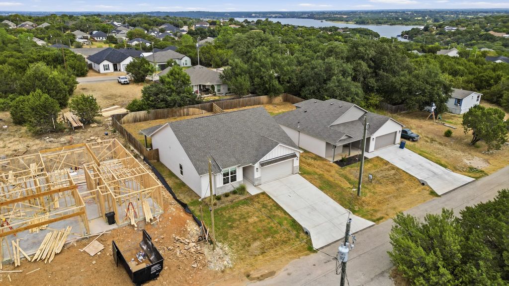 2306 Pedernales Court, Granbury, TX 76048 — photo 5