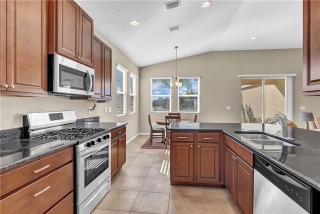 1340 Caddy Court, Vero Beach, FL 32966