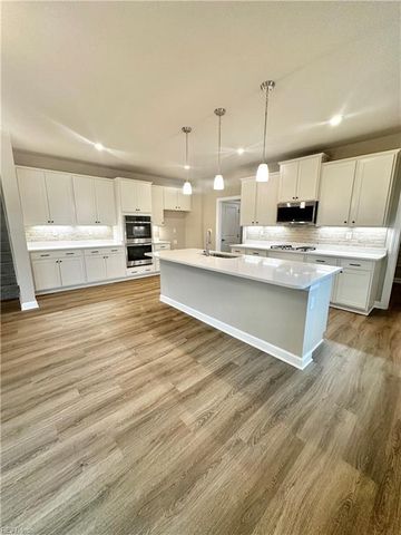 201 Station DR, Suffolk, VA 23434