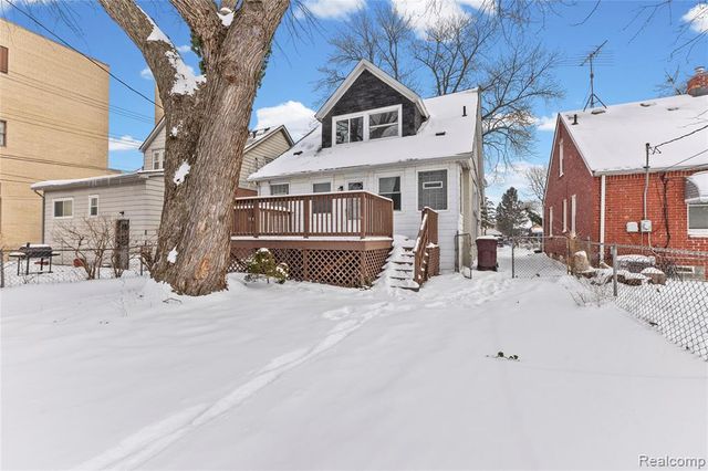 24857 Landau, Center Line, MI 48015