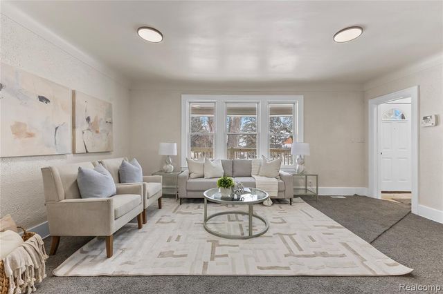 24857 Landau, Center Line, MI 48015