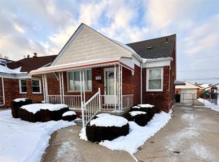 1618 Detroit Avenue, Lincoln Park, MI 48146