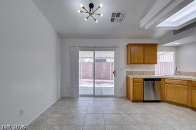 7550 Slipstream Street, Las Vegas, NV 89139