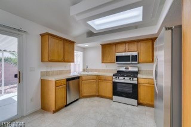 7550 Slipstream Street, Las Vegas, NV 89139