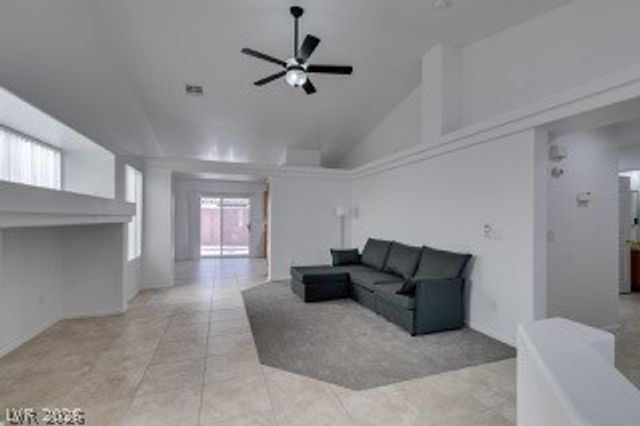 7550 Slipstream Street, Las Vegas, NV 89139