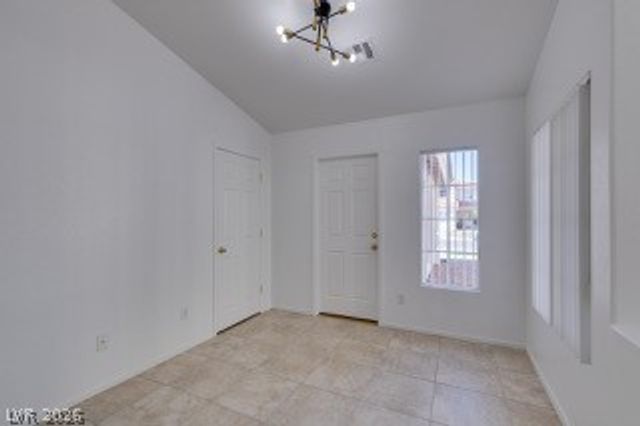 7550 Slipstream Street, Las Vegas, NV 89139