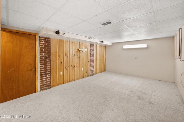 140 N Birchwood Ave, Louisville, KY 40206