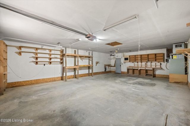 140 N Birchwood Ave, Louisville, KY 40206