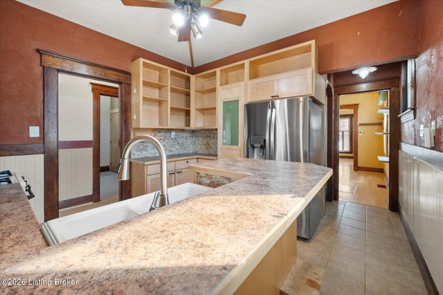 140 N Birchwood Ave, Louisville, KY 40206