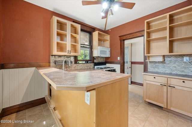 140 N Birchwood Ave, Louisville, KY 40206